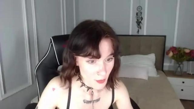Image 2 of pink_barbie_ Stream on Chaturbate on 19 months ago