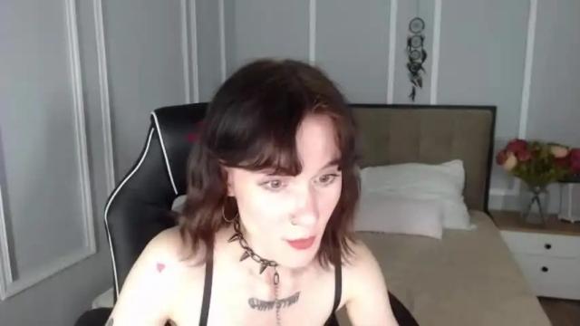 Image 2 of pink_barbie_ Stream on Chaturbate on 10 months ago