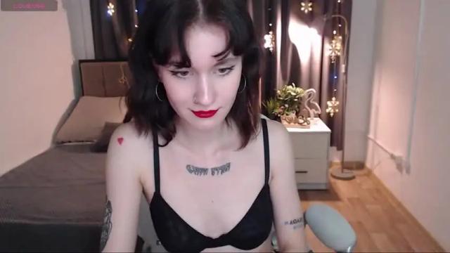 Image 4 of pink_barbie_ Stream on Chaturbate on 19 months ago