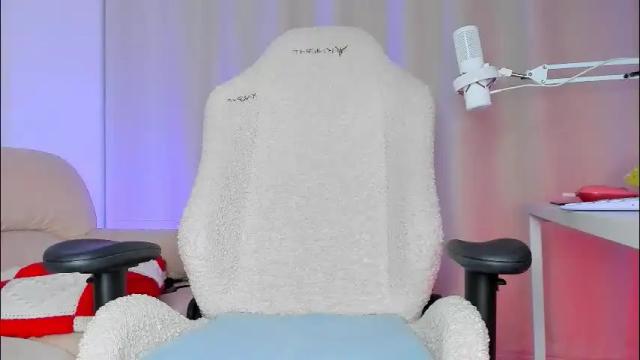 Image 2 of pink_hell Stream on Chaturbate on 2 months ago