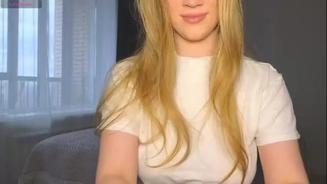 Image 2 of pink_rosee_ Stream on Chaturbate on 1 month ago