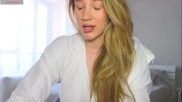 Image 12 of pink_rosee_ Stream on Chaturbate on 1 month ago