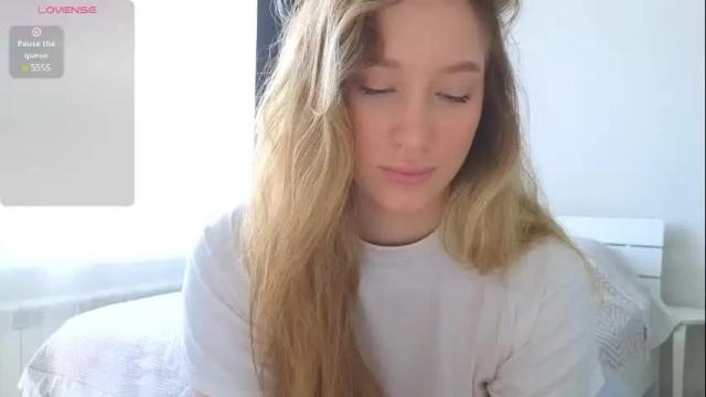 Image 10 of pink_rosee_ Stream on Chaturbate on 28 days ago