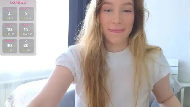 Image 6 of pink_rosee_ Stream on Chaturbate on 28 days ago