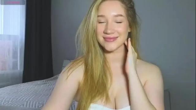 Image 3 of pink_rosee_ Stream on Chaturbate on 4 months ago