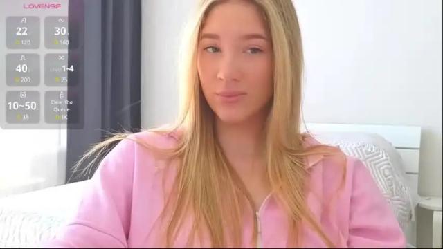 Image 2 of pink_rosee_ Stream on Chaturbate on 4 months ago