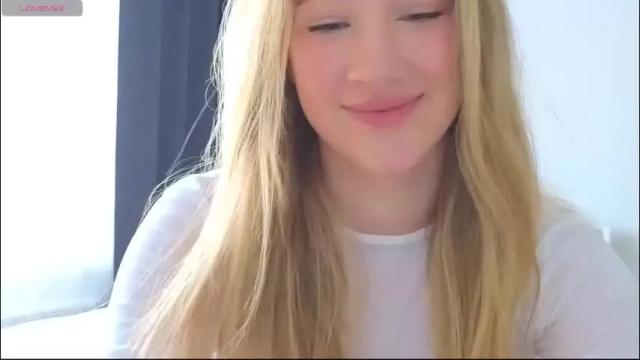 Image 11 of pink_rosee_ Stream on Chaturbate on 2 months ago