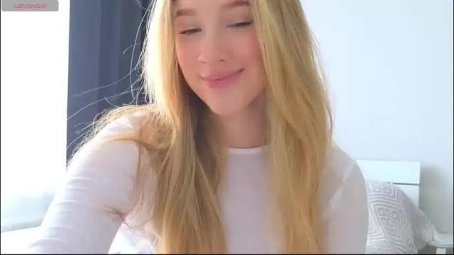 Image 6 of pink_rosee_ Stream on Chaturbate on 2 months ago