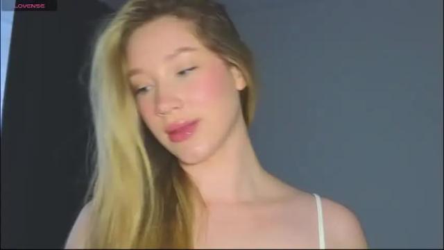 Image 10 of pink_rosee_ Stream on Chaturbate on 2 months ago