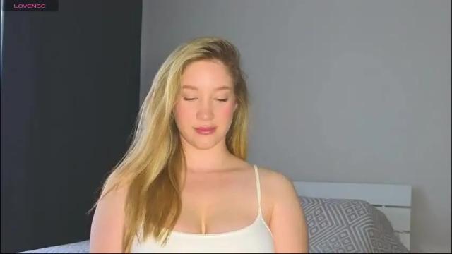 Image 11 of pink_rosee_ Stream on Chaturbate on 2 months ago