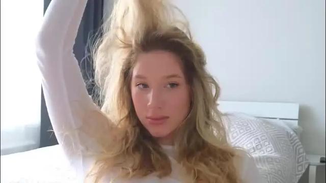 Image 10 of pink_rosee_ Stream on Chaturbate on 2 months ago