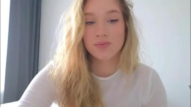 Image 7 of pink_rosee_ Stream on Chaturbate on 2 months ago