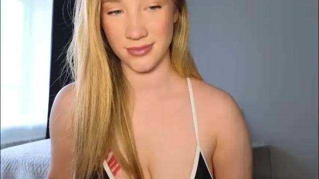 Image 10 of pink_rosee_ Stream on Chaturbate on 1 month ago