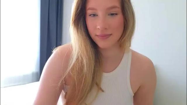 Image 12 of pink_rosee_ Stream on Chaturbate on 1 month ago