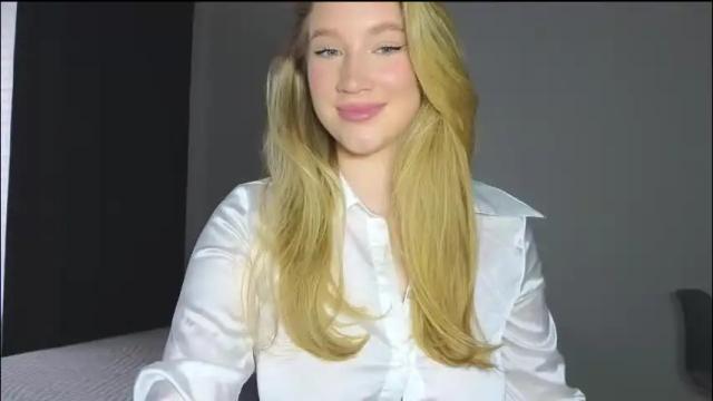 Image 6 of pink_rosee_ Stream on Chaturbate on 1 month ago