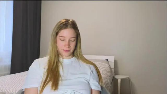 Image 11 of pink_rosee_ Stream on Chaturbate on 1 month ago