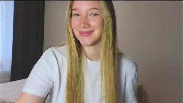 Image 12 of pink_rosee_ Stream on Chaturbate on 1 month ago