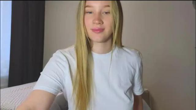 Image 8 of pink_rosee_ Stream on Chaturbate on 1 month ago