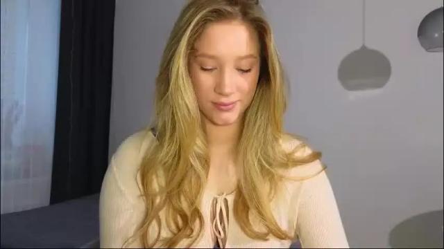 Image 3 of pink_rosee_ Stream on Chaturbate on 2 months ago