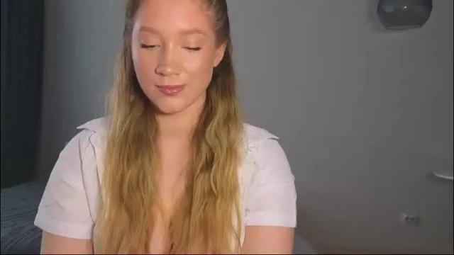 Image 10 of pink_rosee_ Stream on Chaturbate on 1 month ago