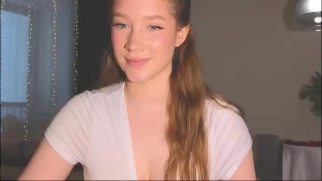 Image 2 of pink_rosee_ Stream on Chaturbate on 25 days ago