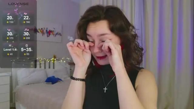 Image 4 of pink_seagull Stream on Chaturbate on 6 months ago