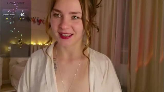 Image 3 of pink_seagull Stream on Chaturbate on 2 months ago