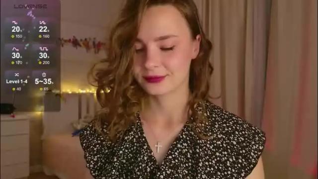 Image 2 of pink_seagull Stream on Chaturbate on 1 month ago