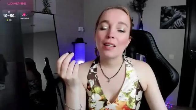 Image 6 of pink_serenity Stream on Chaturbate on 3 days ago