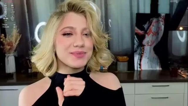 Image 12 of pinkadele Stream on Chaturbate on 1 month ago