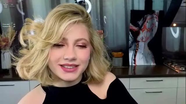Image 2 of pinkadele Stream on Chaturbate on 1 month ago