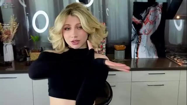 Image 4 of pinkadele Stream on Chaturbate on 1 month ago