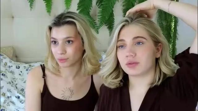 Image 2 of pinkadele Stream on Chaturbate on 2 months ago