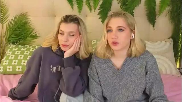 Image 3 of pinkadele Stream on Chaturbate on 1 month ago