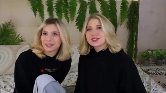 Image 3 of pinkadele Stream on Chaturbate on 1 month ago