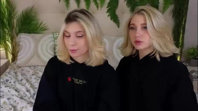 Image 4 of pinkadele Stream on Chaturbate on 1 month ago