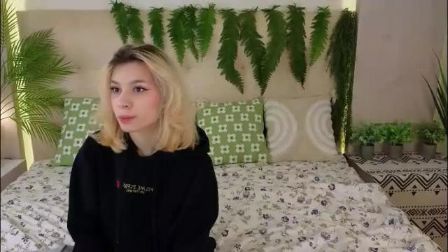 Image 2 of pinkadele Stream on Chaturbate on 1 month ago