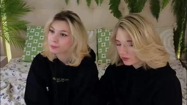 Image 4 of pinkadele Stream on Chaturbate on 1 month ago