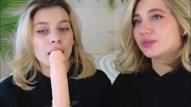 Image 11 of pinkadele Stream on Chaturbate on 23 days ago