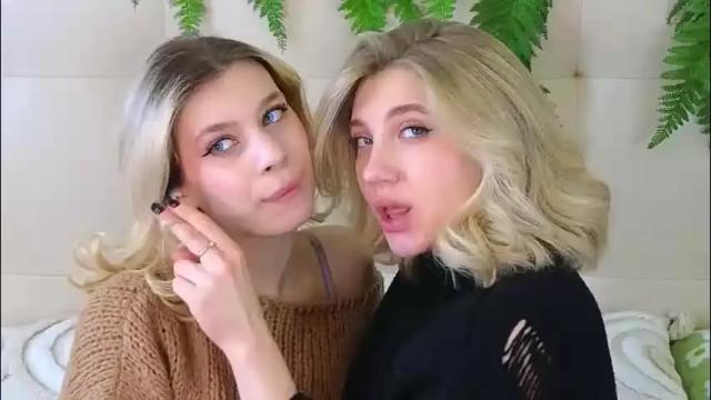 Image 12 of pinkadele Stream on Chaturbate on 16 days ago