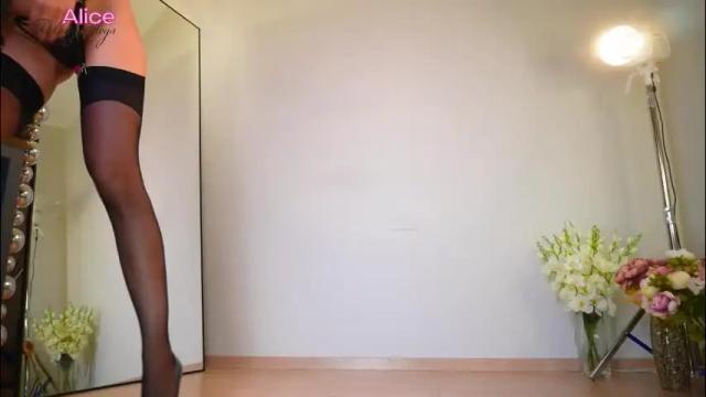Image 2 of pinkheart_ Stream on Chaturbate on 1 month ago