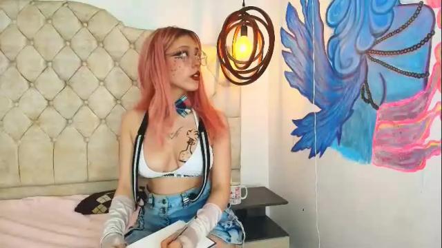 Image 2 of pinkie_shine18 Stream on Chaturbate on 1 month ago