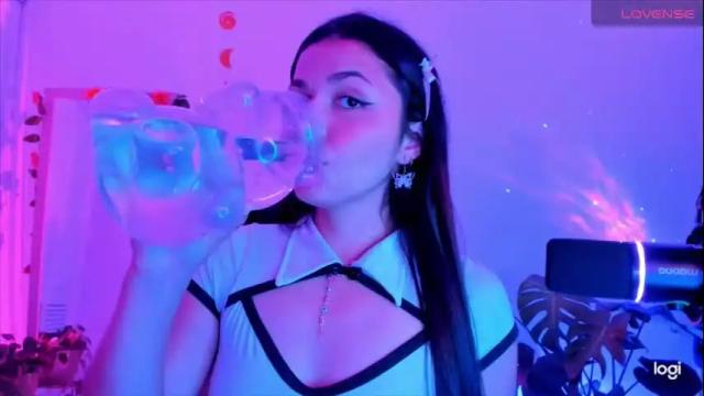 Image 4 of pinkpantherr_ Stream on Chaturbate on 17 days ago