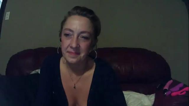 Image 4 of pinkwhitney618 Stream on Chaturbate on 21 months ago