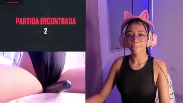 Image 2 of pinky_gamer Stream on Chaturbate on 15 months ago
