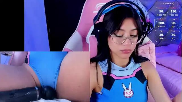 Image 2 of pinky_gamer Stream on Chaturbate on 5 months ago