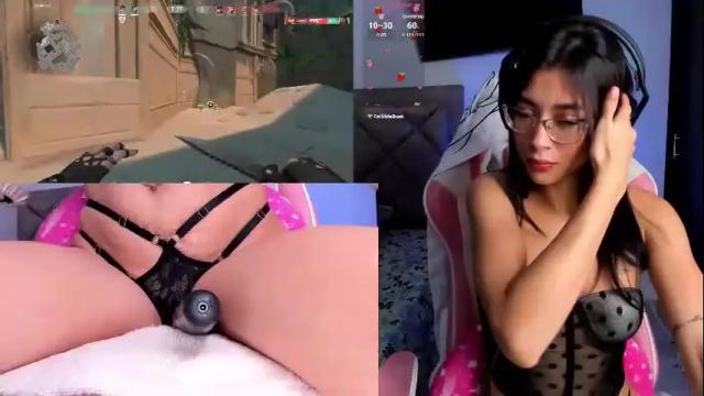 Image 4 of pinky_gamer Stream on Chaturbate on 4 months ago