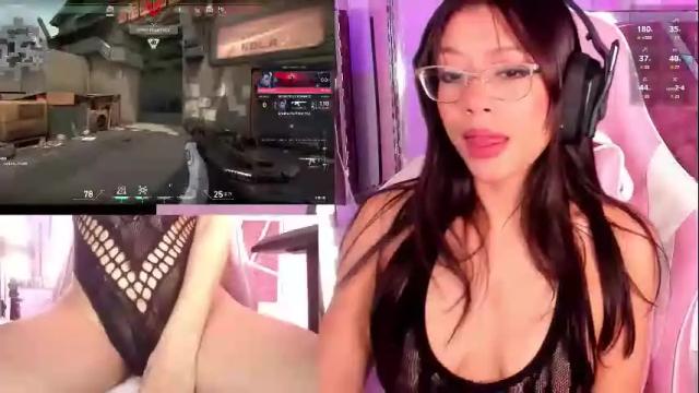 Image 4 of pinky_gamer Stream on Chaturbate on 2 months ago