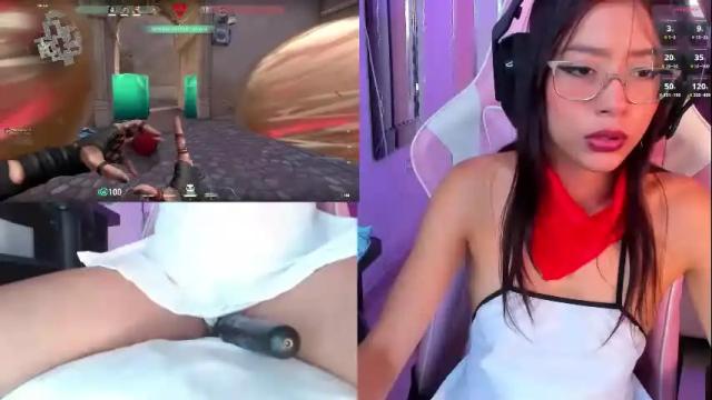 Image 10 of pinky_gamer Stream on Chaturbate on 2 months ago