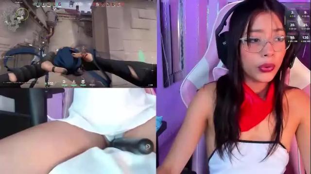 Image 12 of pinky_gamer Stream on Chaturbate on 2 months ago